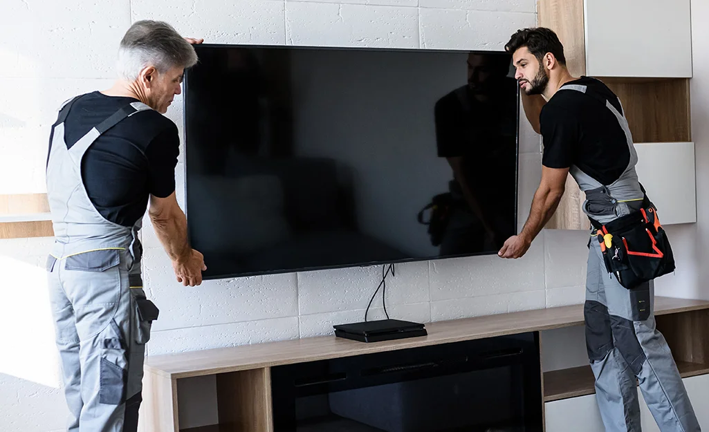 How Our Experts Handle LED Displays, TV Setup, and Turf-Installation