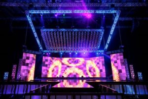 How to Choose the Best LED Lighting Display Installation for Your Home or-Business
