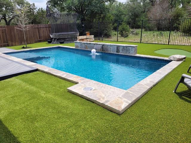 What Are the Benefits of Installing Artificial Turf in Your Home